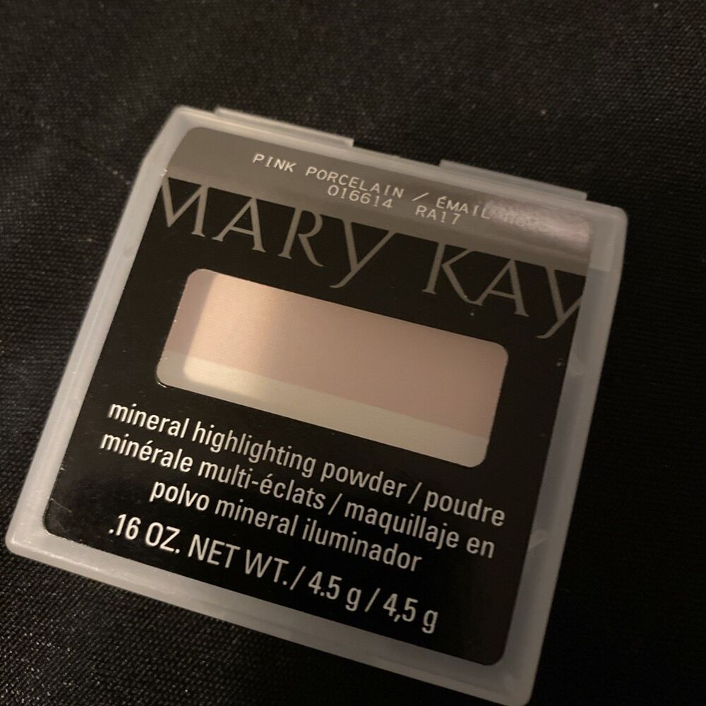 New In Package Mary Kay Mineral Highlighting Powder Pink Porcelain Full Size